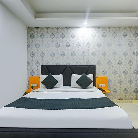 Hotel Kelvish Free Airport Pickup New Delhi Exterior photo