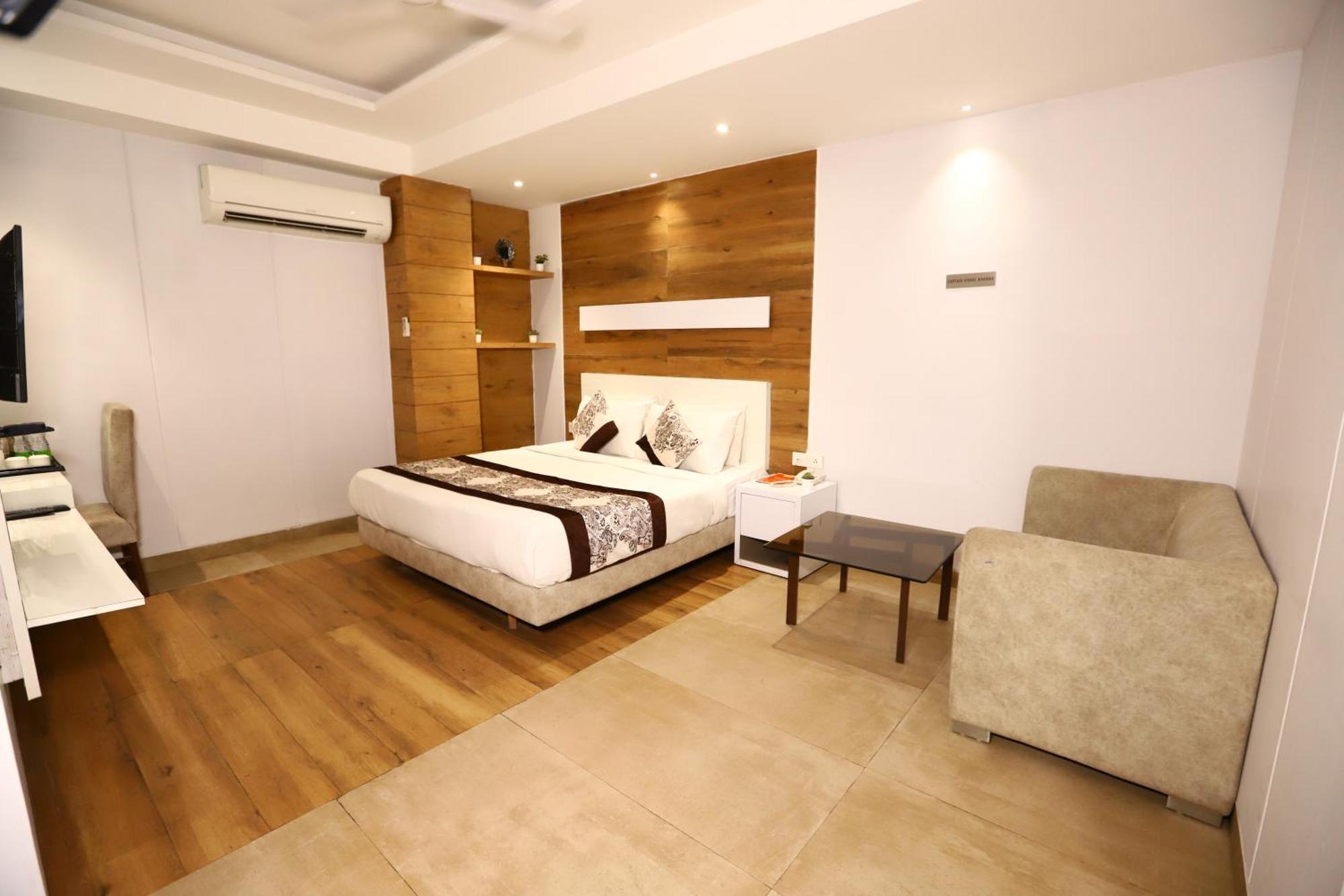 Hotel Kelvish Free Airport Pickup New Delhi Exterior photo